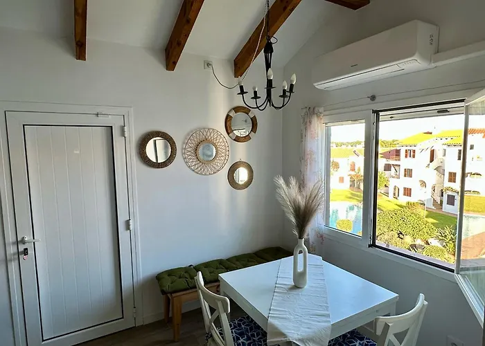 Lasya Azul Sol Del * 埃斯卡斯特利